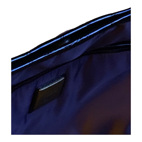 Simply Vera Eggplant Canvas Bag: Chic Versatility - Picture 7 of 11